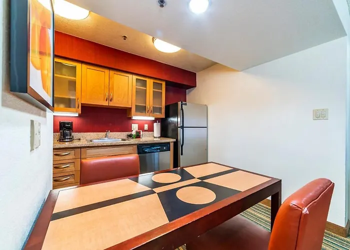 Metro Extended Apartment